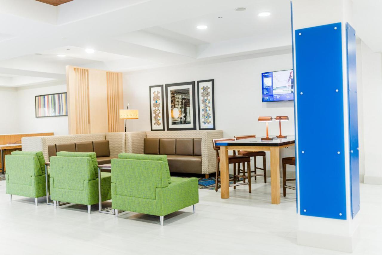 Holiday Inn Express Hotel & Suites Greenville By Ihg Exterior photo