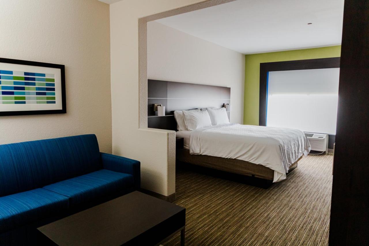 Holiday Inn Express Hotel & Suites Greenville By Ihg Exterior photo