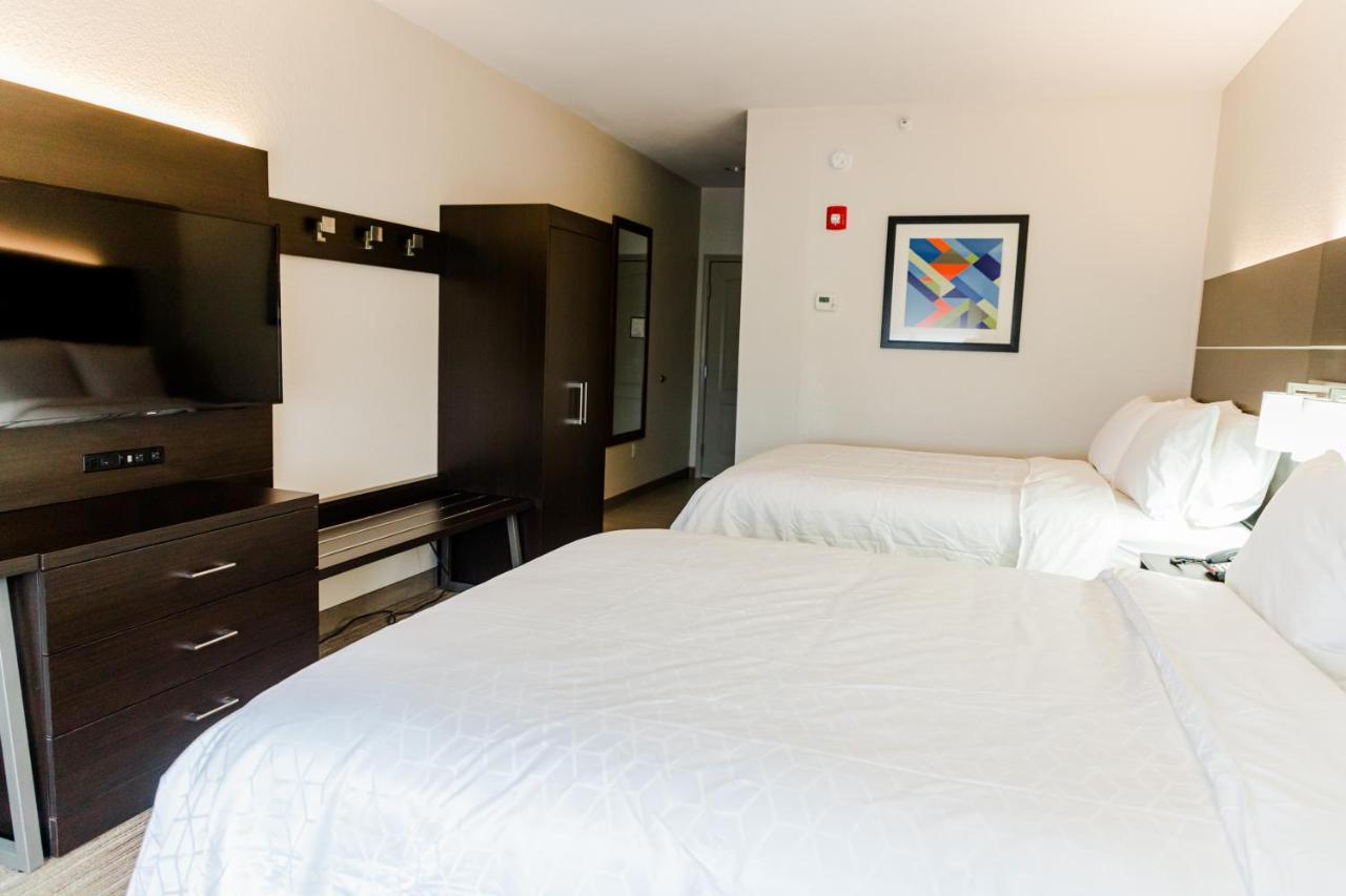 Holiday Inn Express Hotel & Suites Greenville By Ihg Exterior photo