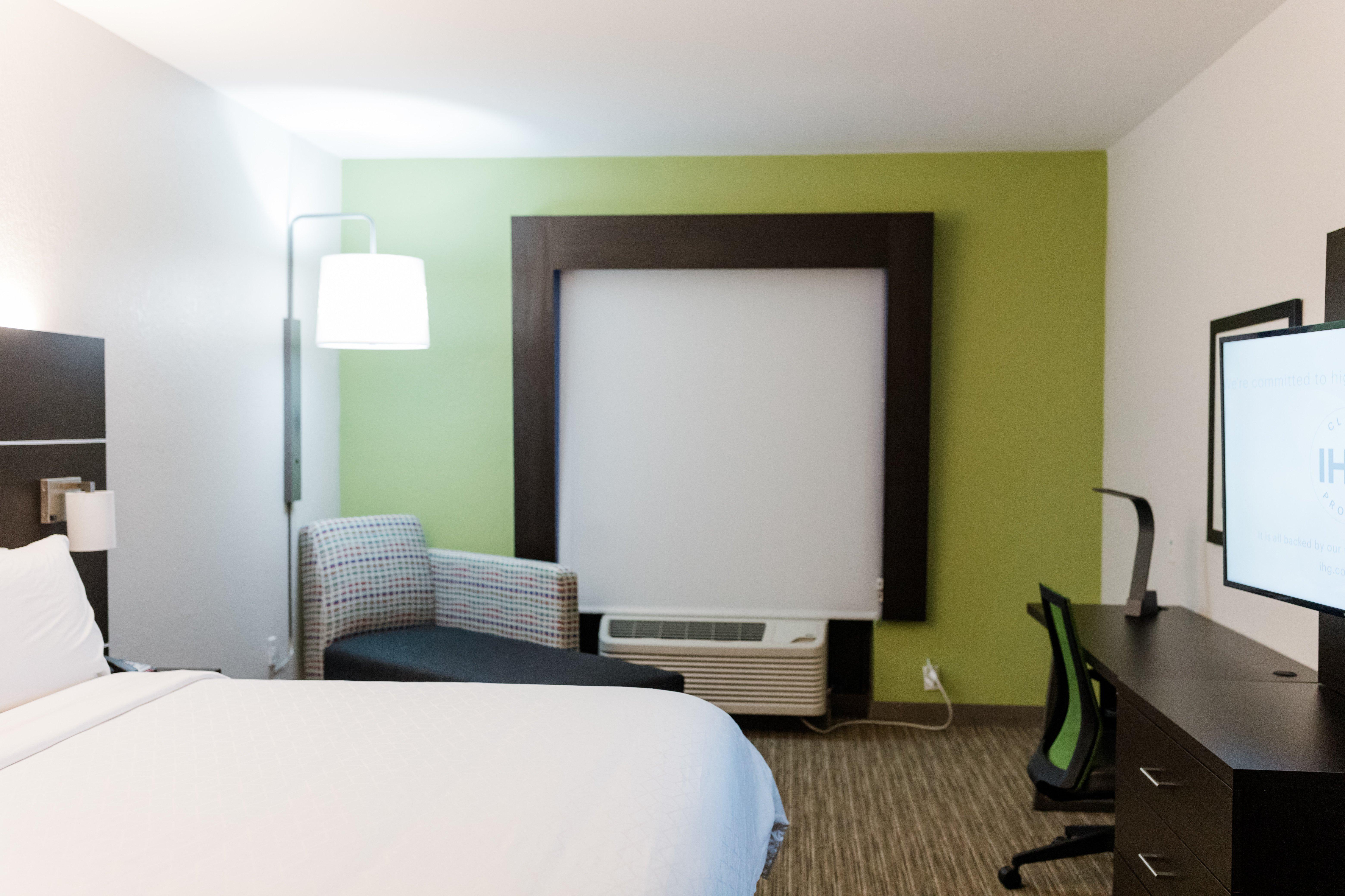 Holiday Inn Express Hotel & Suites Greenville By Ihg Exterior photo