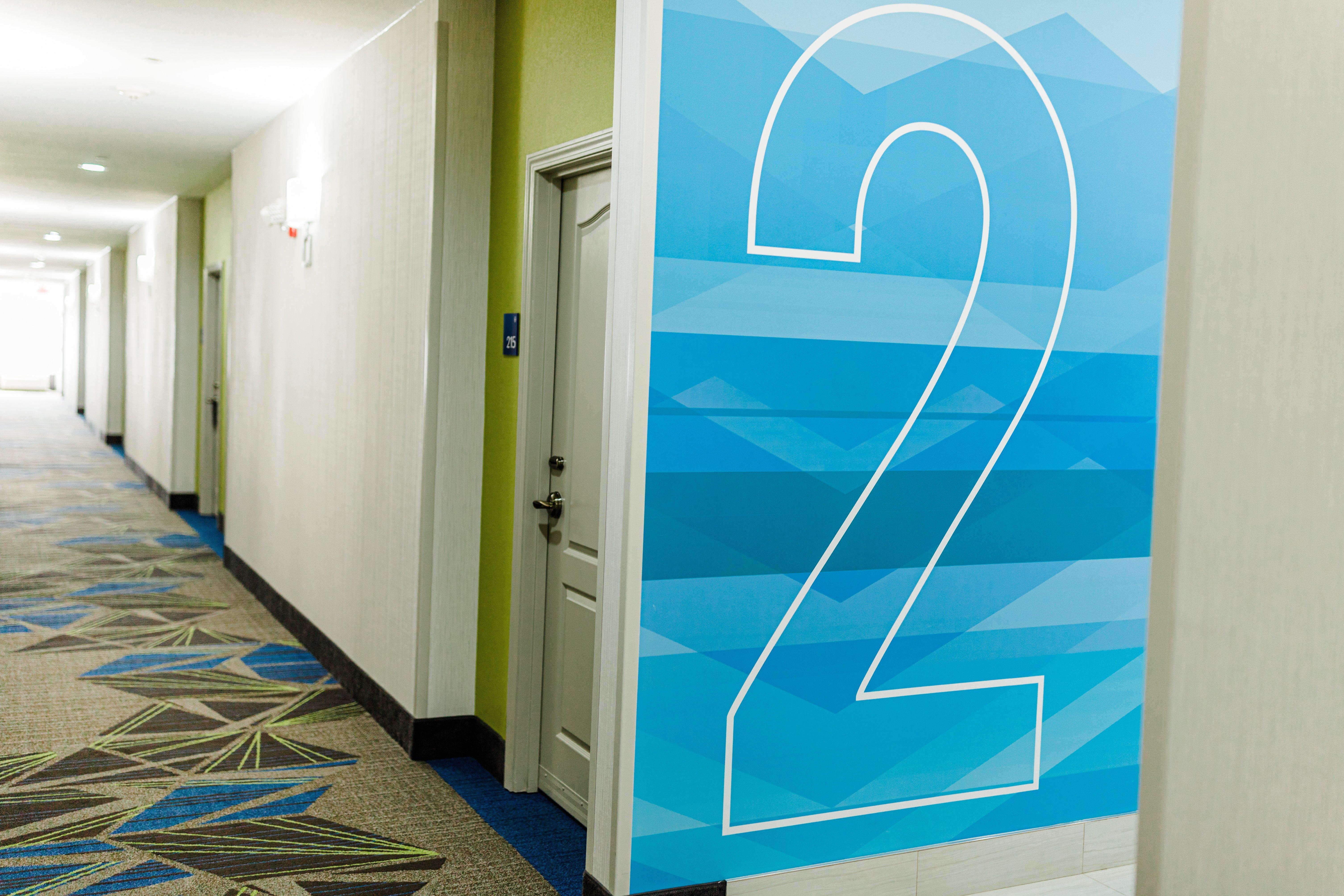 Holiday Inn Express Hotel & Suites Greenville By Ihg Exterior photo